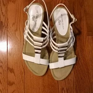 AK Anne Klein Iflex sandals. NWOT