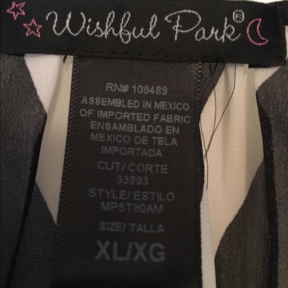 Flirty Sheer Chevron Blouse - Picture 3 of 3