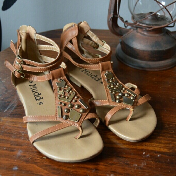 Mudd sandals