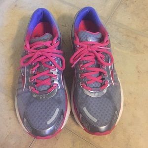 Brooks Transcend Running Shoes