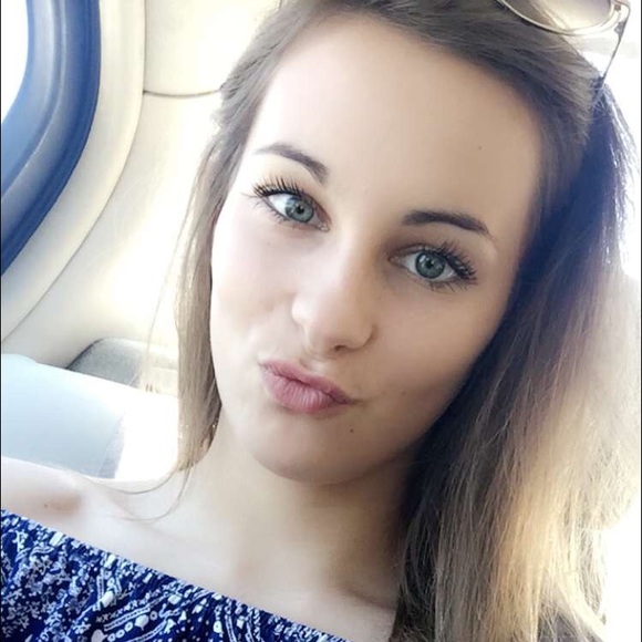 Meet your Posher, Ashley - Picture 1 of 1