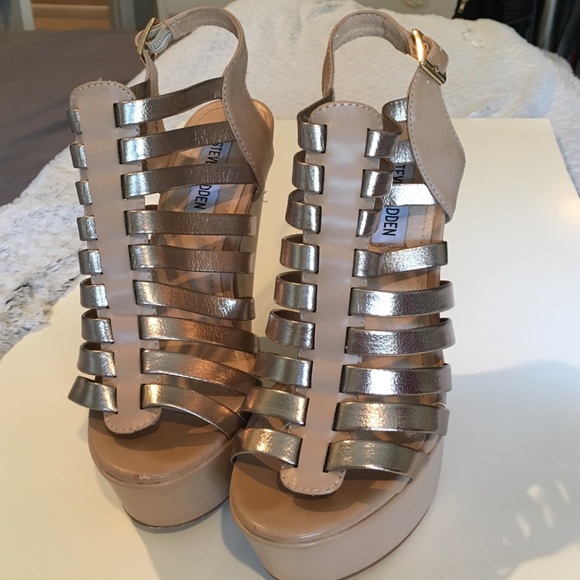 Steven Madden Strappy Wedge