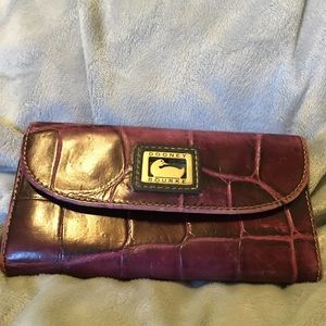 Dooney & Bourke wallet