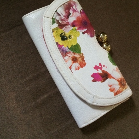 White Leather Floral Wallet
