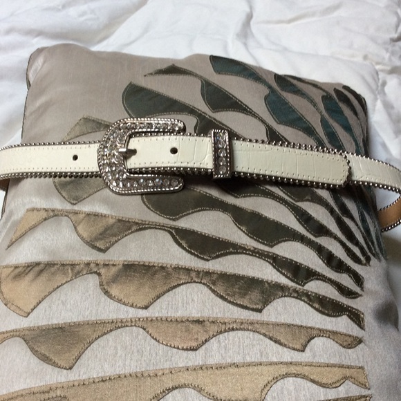 Cache Beaded belt