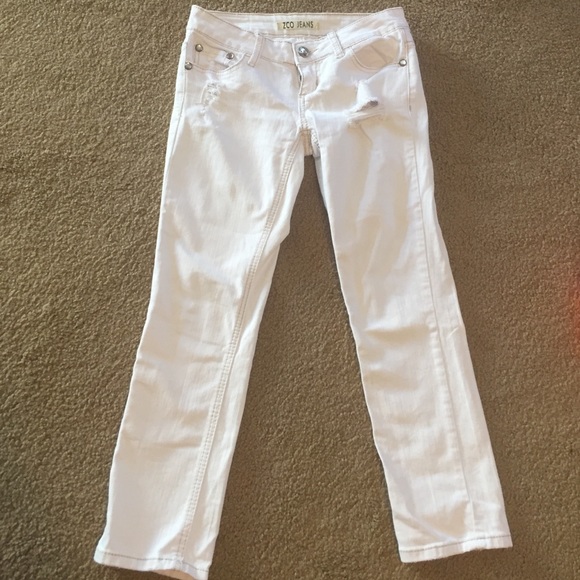 White denim capris
