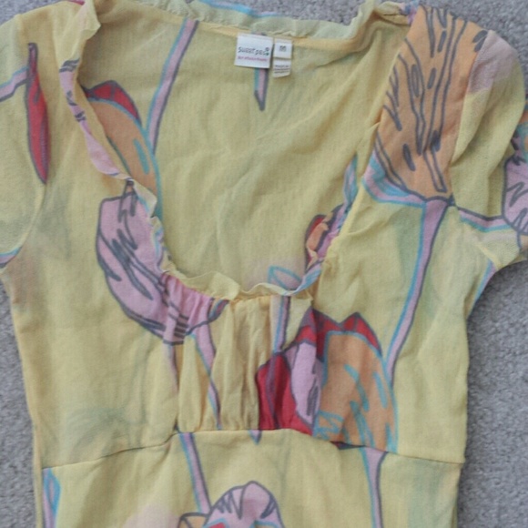Sweet pea top