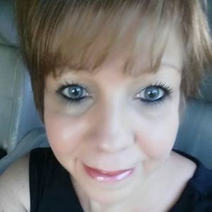 Meet your Posher, Alicia