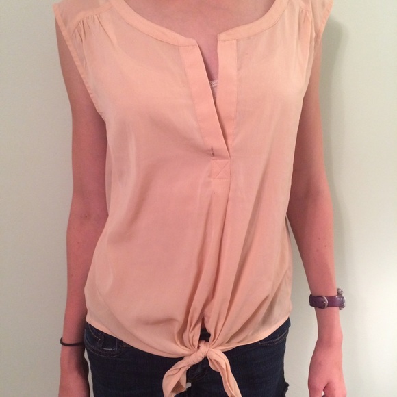 American eagle pink tie up top!