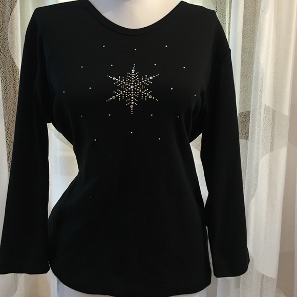 Black long sleeved tee