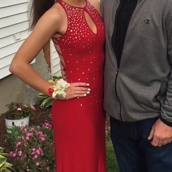 Red prom dress