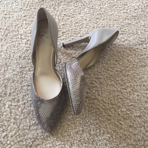 🎉SALE🎉Vince Camuto pumps like new size 7/37 gray