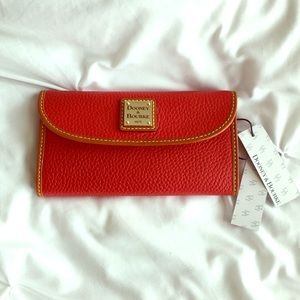 Dooley & Burke pebble leather wallet