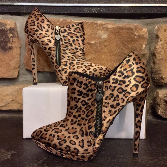 Lipsy London Shoes - ✨SOLD✨ Lipsy leopard booties