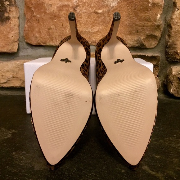 ✨SOLD✨ Lipsy leopard booties - Picture 4 of 4