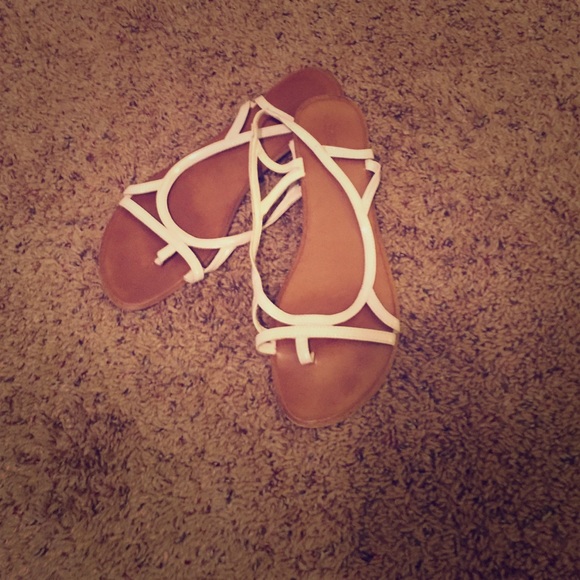 Sahara sandals size 9