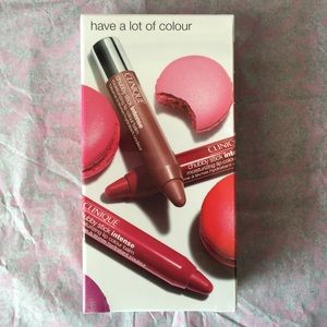 Clinique Have a Lot of Colour Lip Set