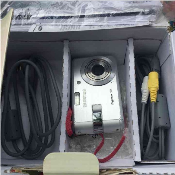 Samsung Digimax L60 - Picture 2 of 2