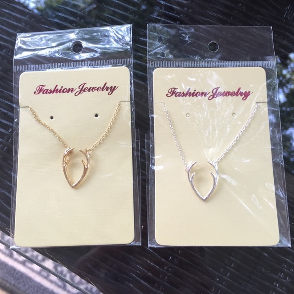 💥 One Left 💥Antler Necklace - Picture 4 of 4