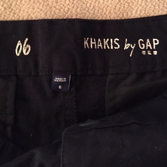 Gap Shorts - Picture 4 of 4