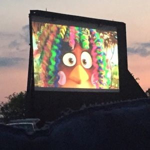 Meet your Posher, Laurie