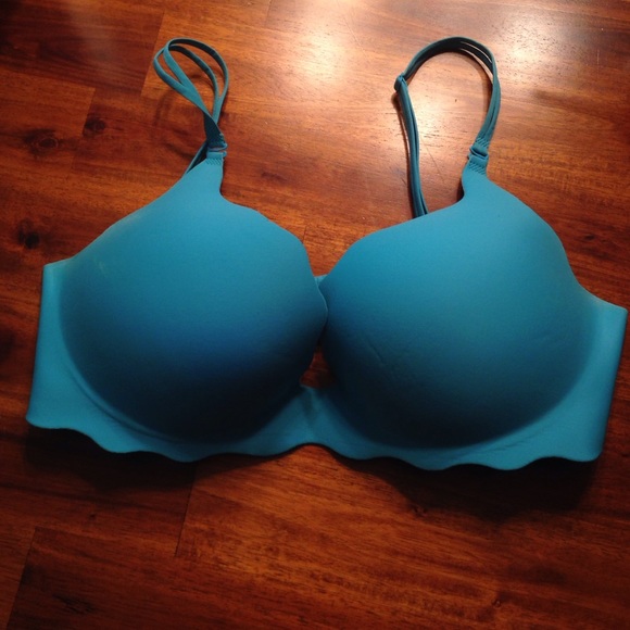 Victoria's Secret Very Sexy push-up bra
