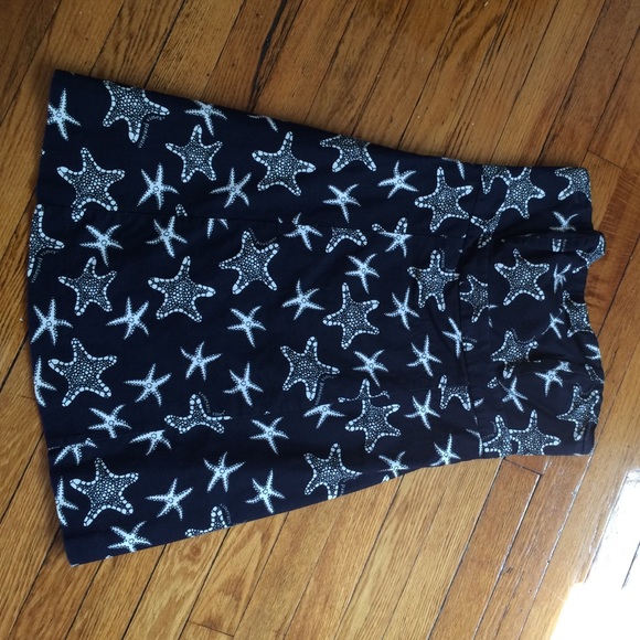 Vineyard Vines - Picture 1 of 3