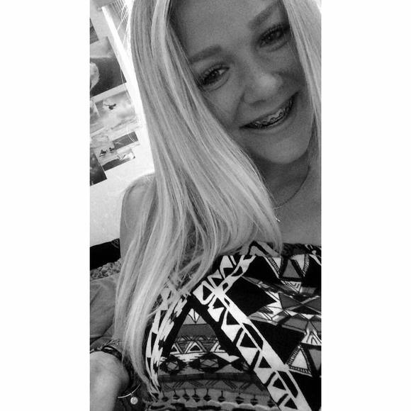 Meet your Posher, Carlie - Picture 1 of 1