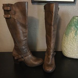 Born NWOT Women's size 11 brown boots