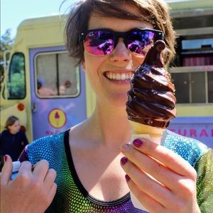 Meet your Posher, Katey