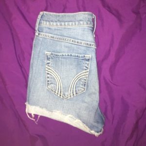 HOLLISTER HIGH RISE SHORTS