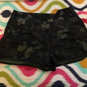 NWOT Lululemon Sunset Salutation Short 8