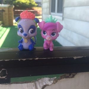 Two palace pets (unknown names)