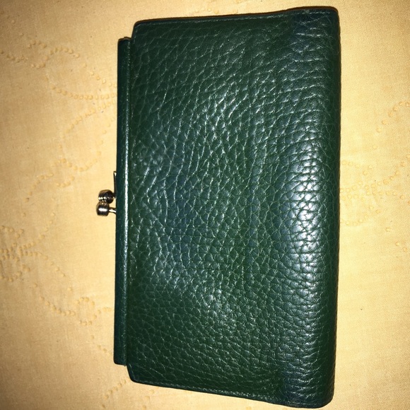 AWL Dooney & Bourke wallet - Picture 2 of 4