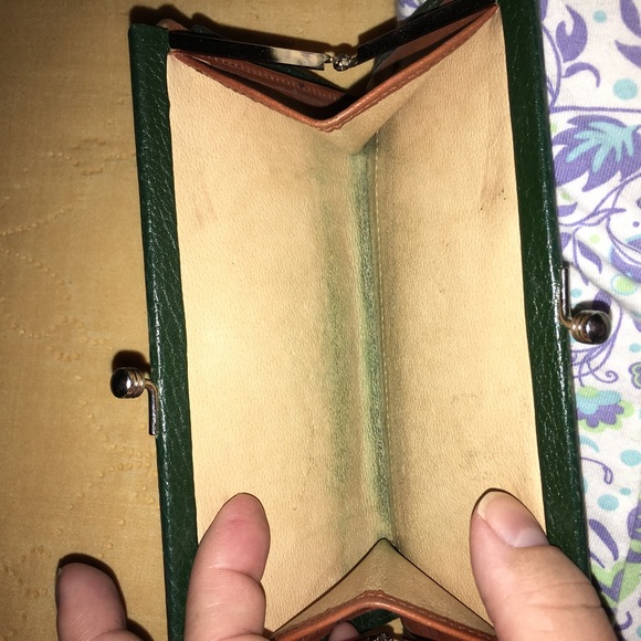 AWL Dooney & Bourke wallet - Picture 3 of 4