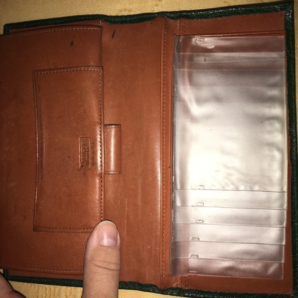 AWL Dooney & Bourke wallet - Picture 4 of 4