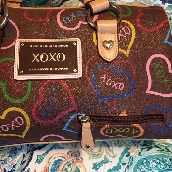 Hold - Picture 3 of 3