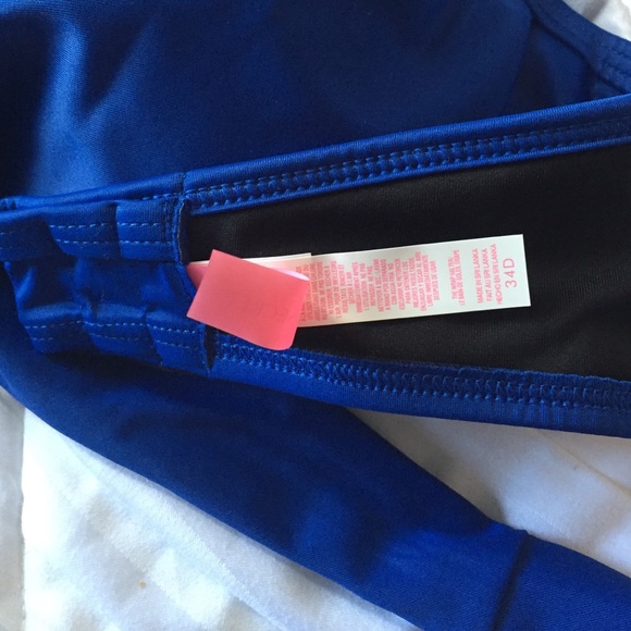 Victoria's Secret "the wrap halter" brand new - Picture 2 of 4