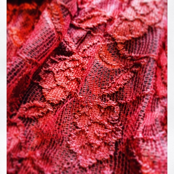 ✳️ Lace Top - Picture 2 of 3