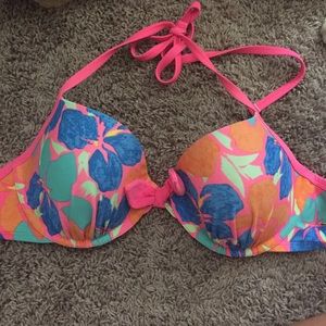 Aerie 36D swim top.