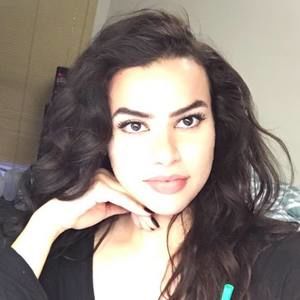 Meet your Posher, Carolina