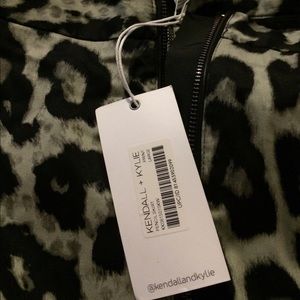 Kendall and Kylie skirt new