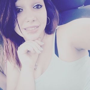 Meet your Posher, Candice