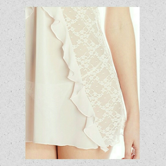 Lace-Up Back Ruffle Babydoll & Thong Set - Picture 4 of 4