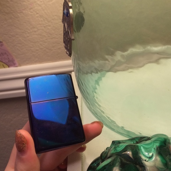 Collectible Zippo lighter - Picture 2 of 4