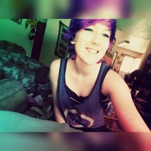 Meet your Posher, Hänä