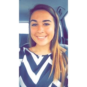 Meet your Posher, Thea