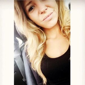 Meet your Posher, Katelyn