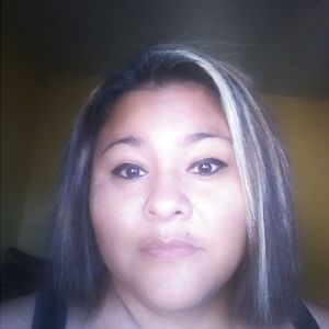 Meet your Posher, Liz