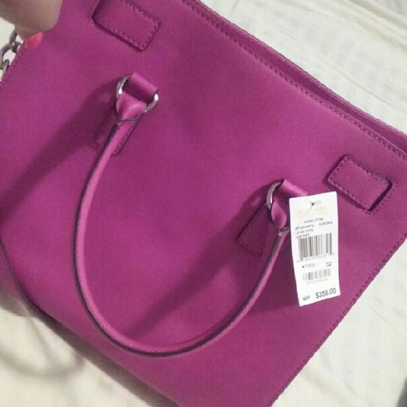 Michael kors pink purse - Picture 2 of 2
